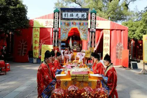 带什么招桃花_1
