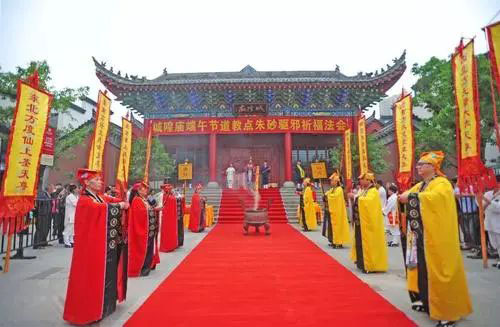 挽回女友的经典案例 他是用这种方法挽回女友的